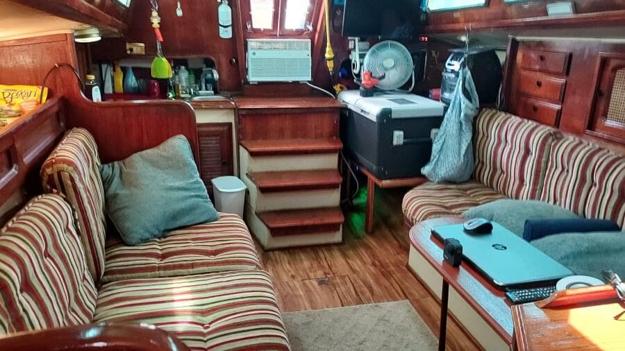 1038 Islander 36