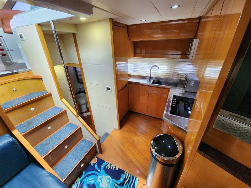2006 Pershing 