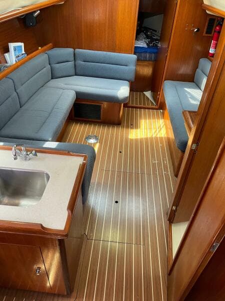 2006 Hunter 33