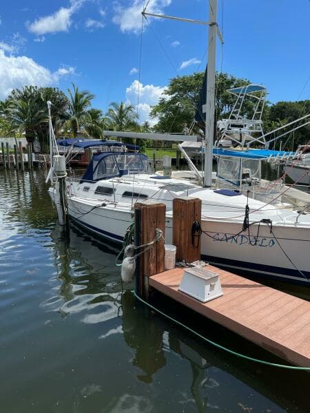 2006 Hunter 33