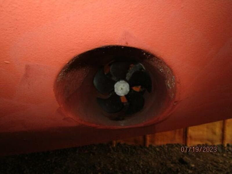 43' Flowers bowthruster starboard