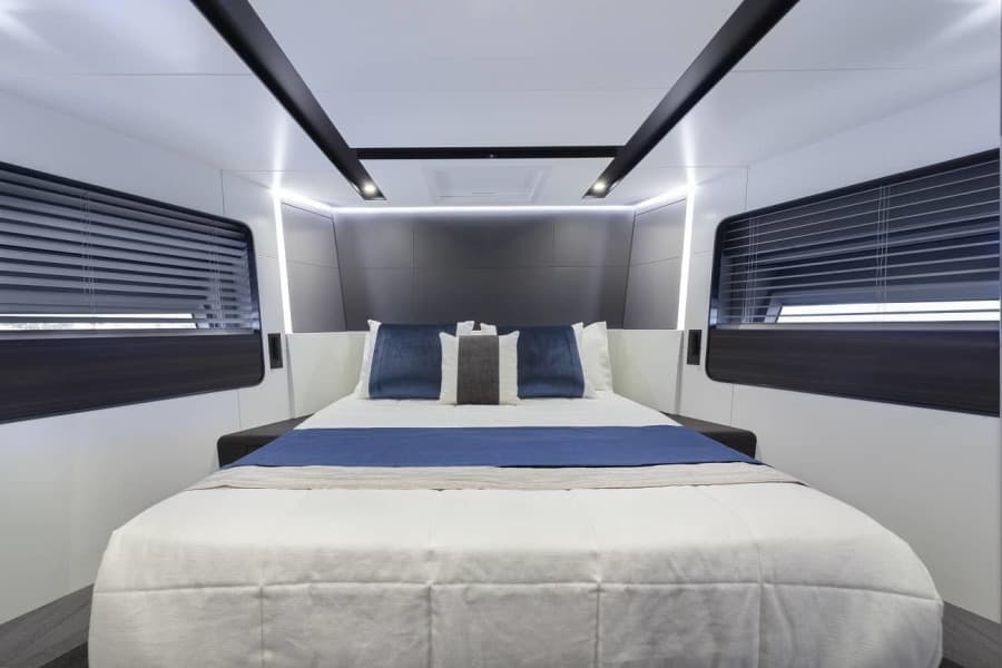 2024 Astondoa AS8 Flybridge