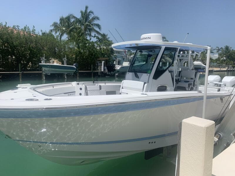 2023 Blackfin 302 CC