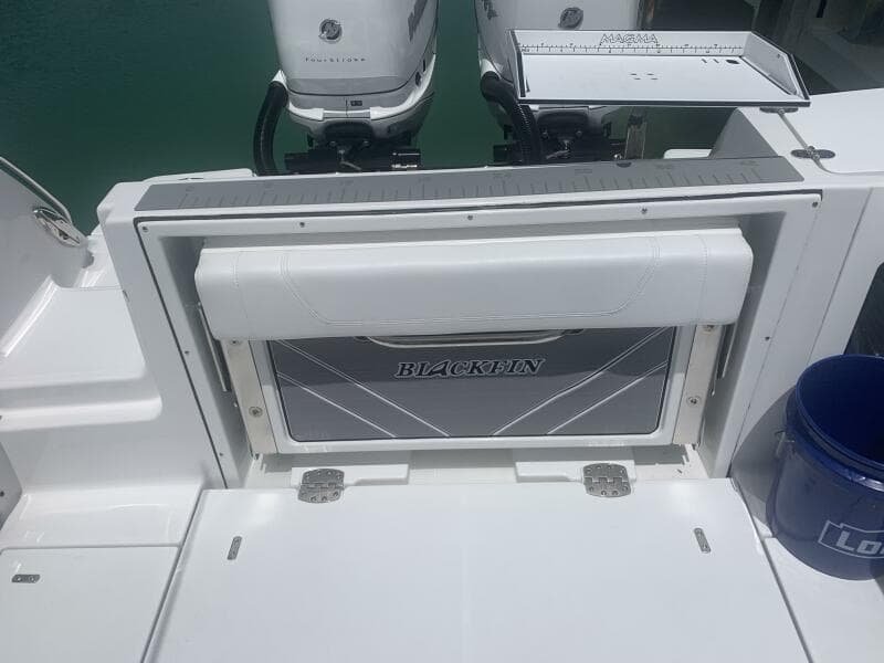 2023 Blackfin 302 CC