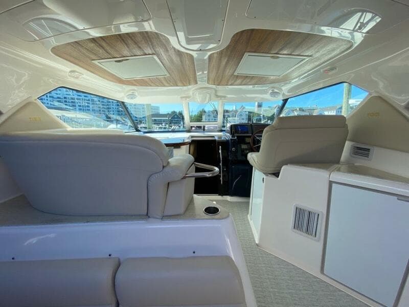 2009 Tiara Yachts 4300 Sovran