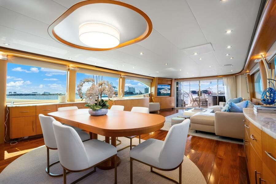 2008 Lazzara Yachts 116