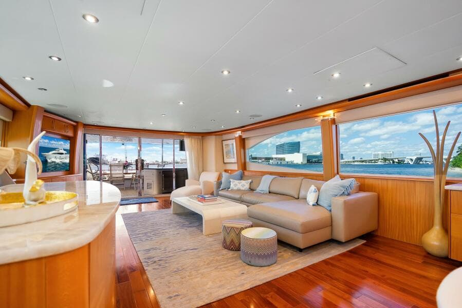 2008 Lazzara Yachts 116