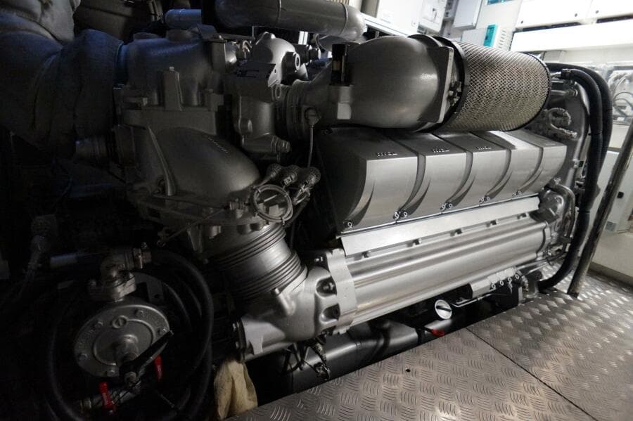 2016 Pershing 70