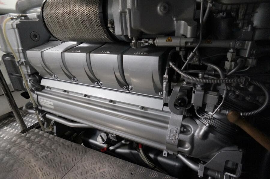 2016 Pershing 70