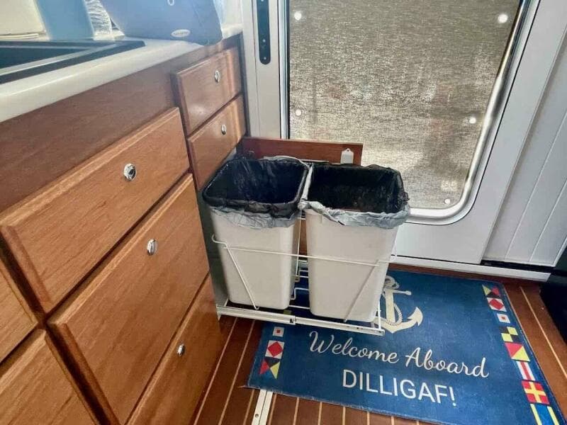 35' Great Harbour galley trach compartment