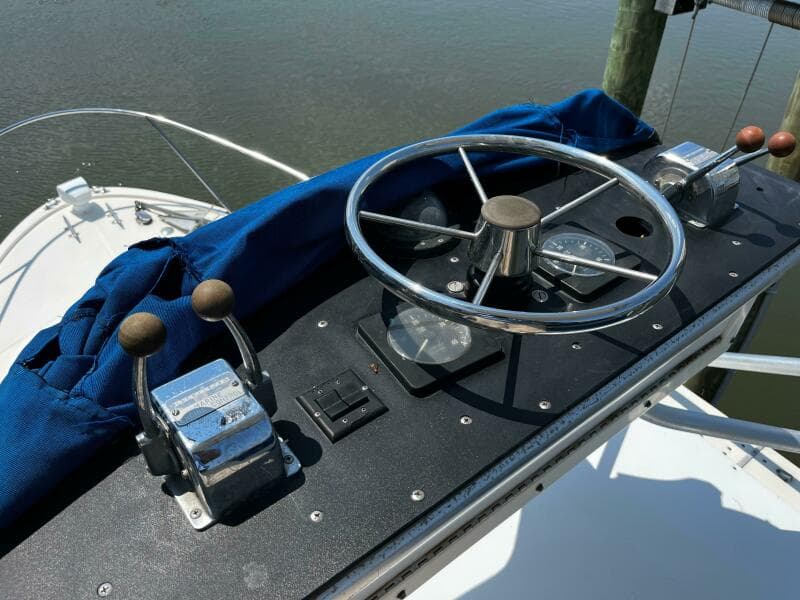 1988 North Coast 24 Express Sportfish