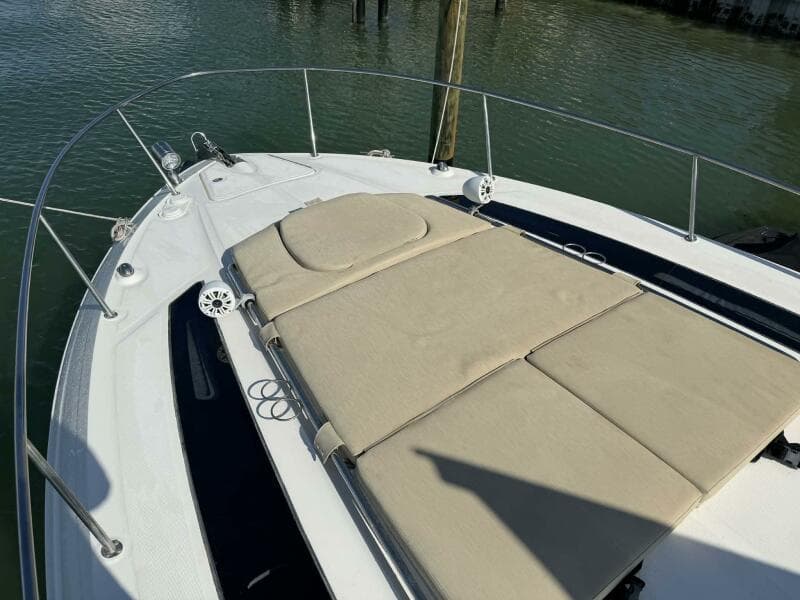 2016 Sea Ray 350 Sundancer