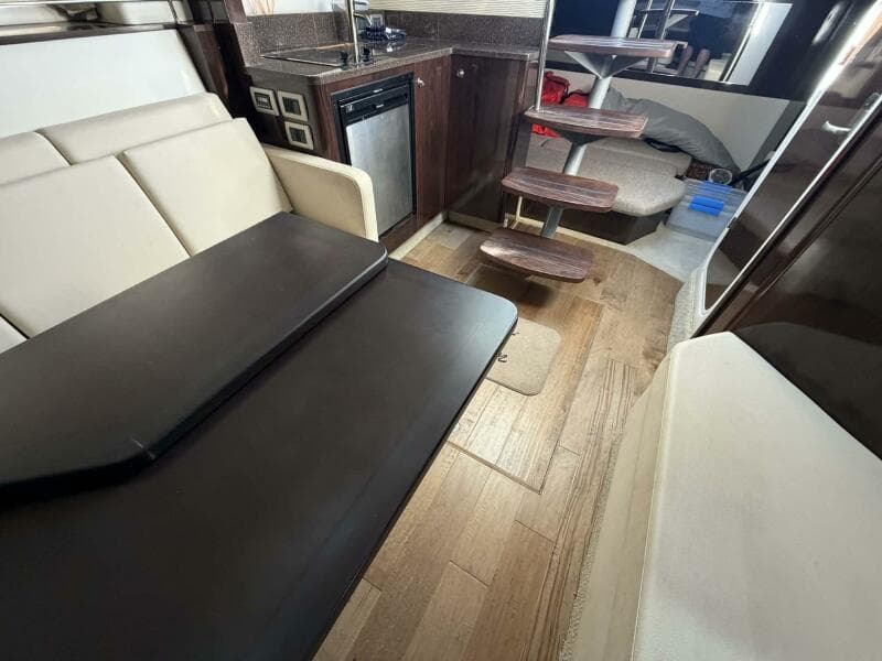 2016 Sea Ray 350 Sundancer