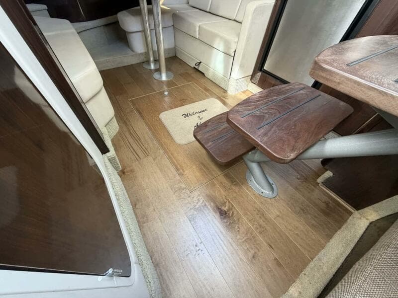 2016 Sea Ray 350 Sundancer