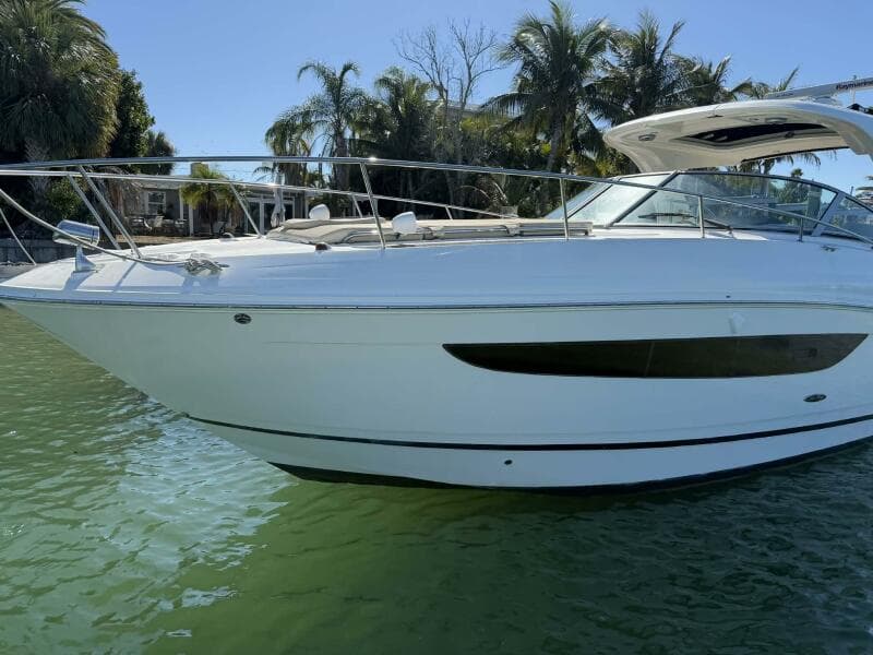 2016 Sea Ray 350 Sundancer