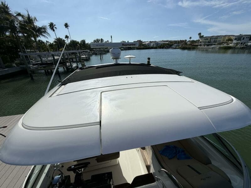 2016 Sea Ray 350 Sundancer