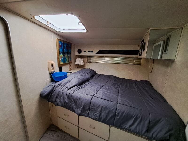 1984 Infiniti Express
