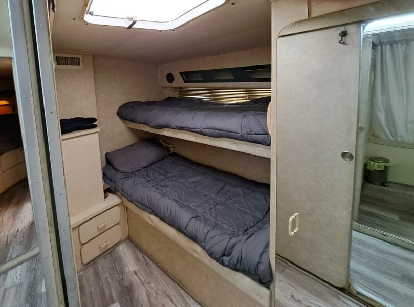 1984 Infiniti Express