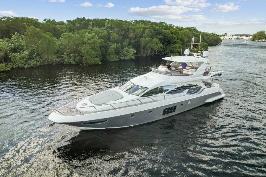 2013 Azimut 70