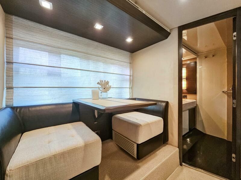 2013 Azimut 70