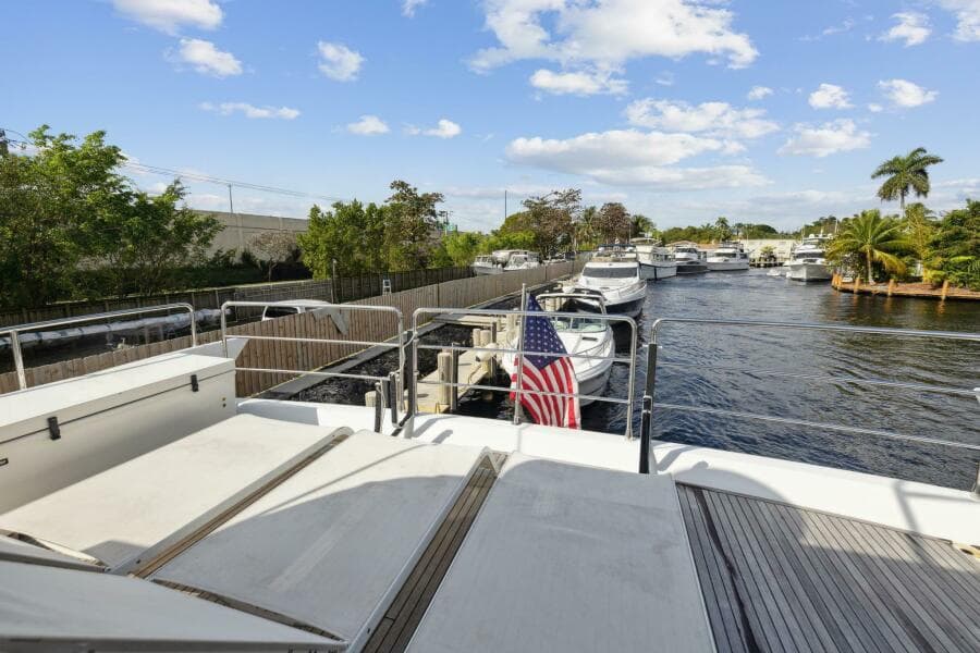 2013 Azimut 70