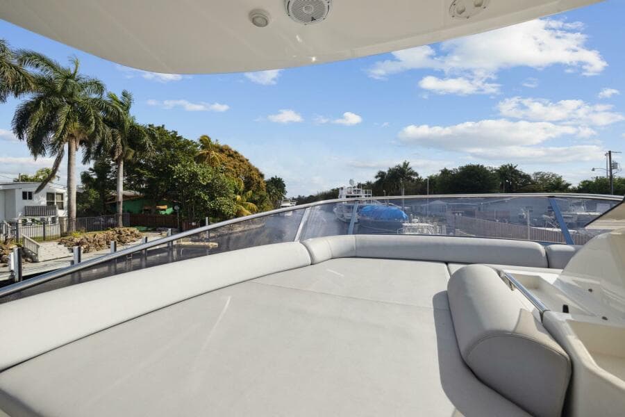 2013 Azimut 70
