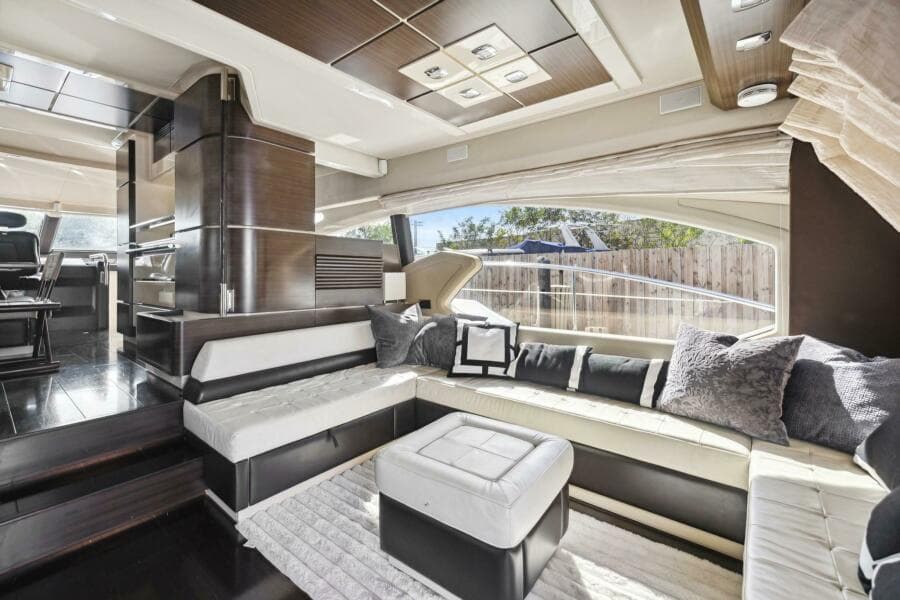 2013 Azimut 70