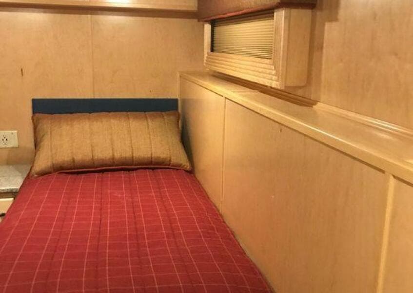 2017 Sumerset Houseboat