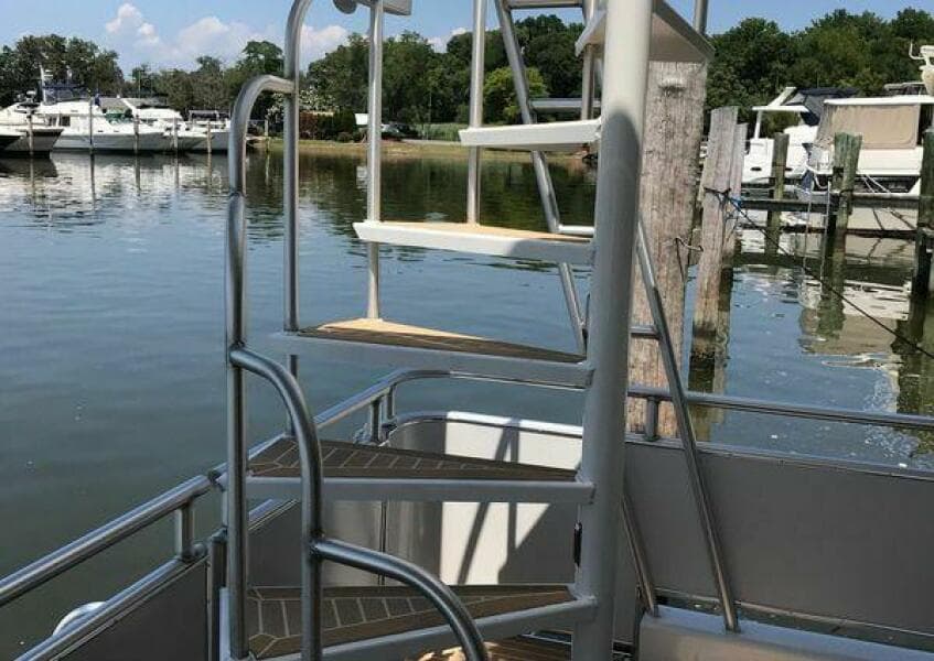 2017 Sumerset Houseboat