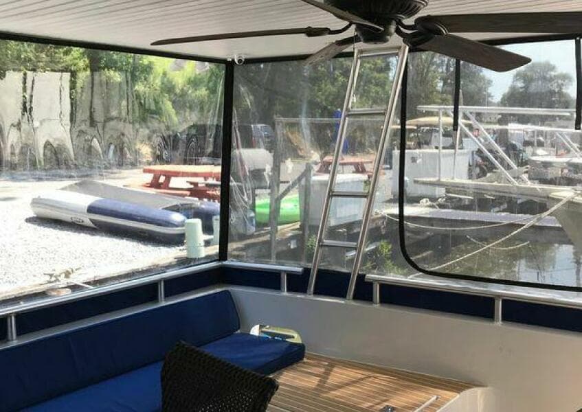 2017 Sumerset Houseboat