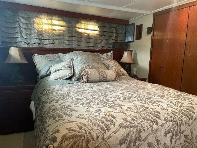 1965 Hatteras Motor Yacht