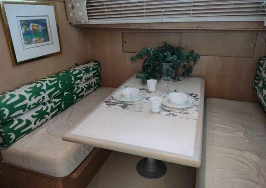 1996 Hatteras 50' Sport Deck