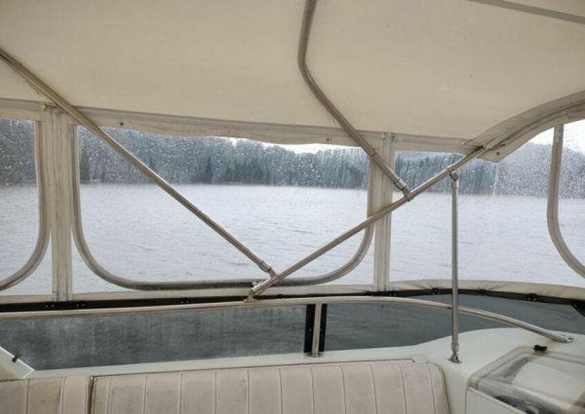 1996 Hatteras 50' Sport Deck