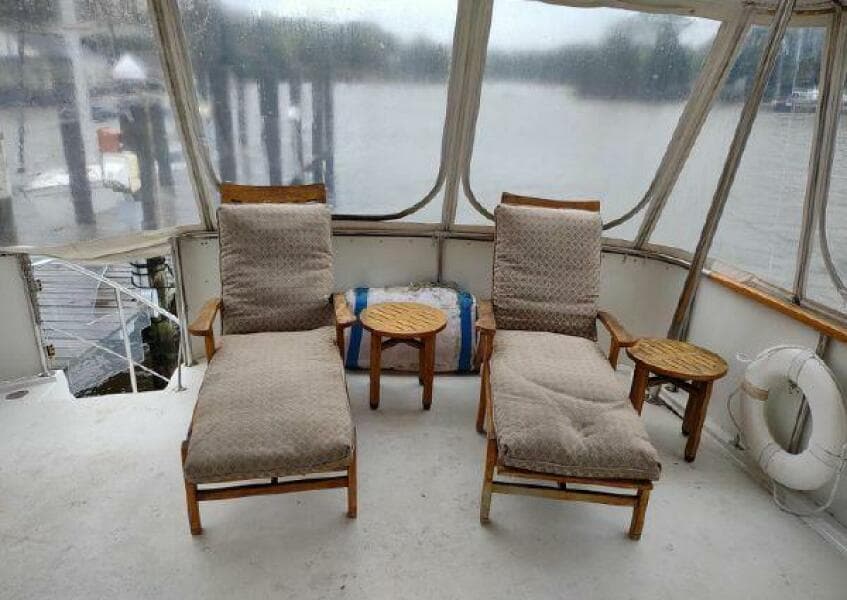 1996 Hatteras 50' Sport Deck