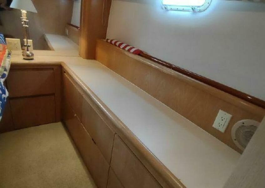 1996 Hatteras 50' Sport Deck