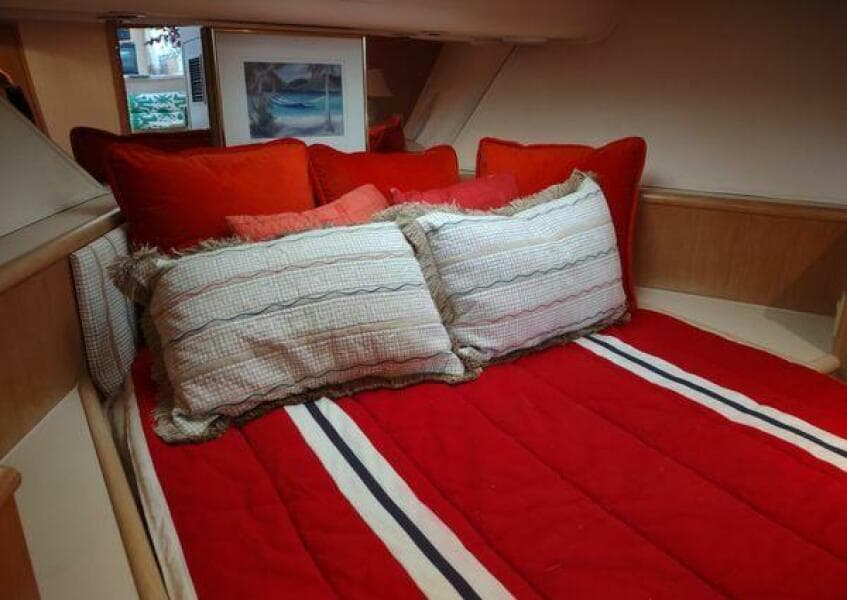1996 Hatteras 50' Sport Deck