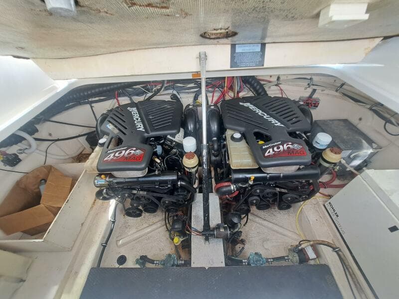 2005 Chaparral 330 Signature Cruiser