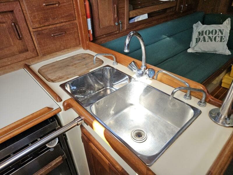1994 Pacific Seacraft 