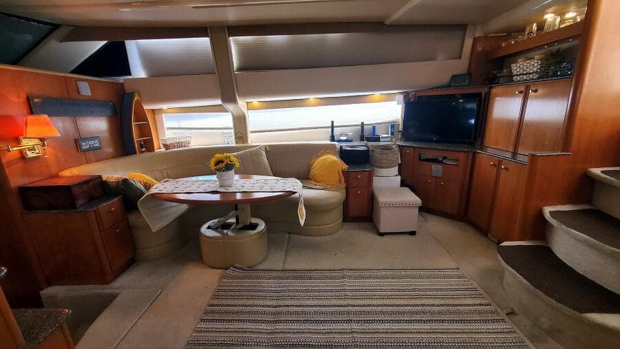 Salon Starboard