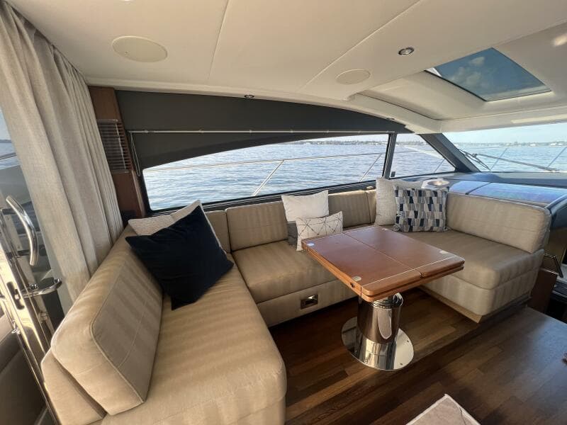 2015 Princess V52