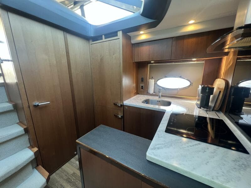 2015 Princess V52