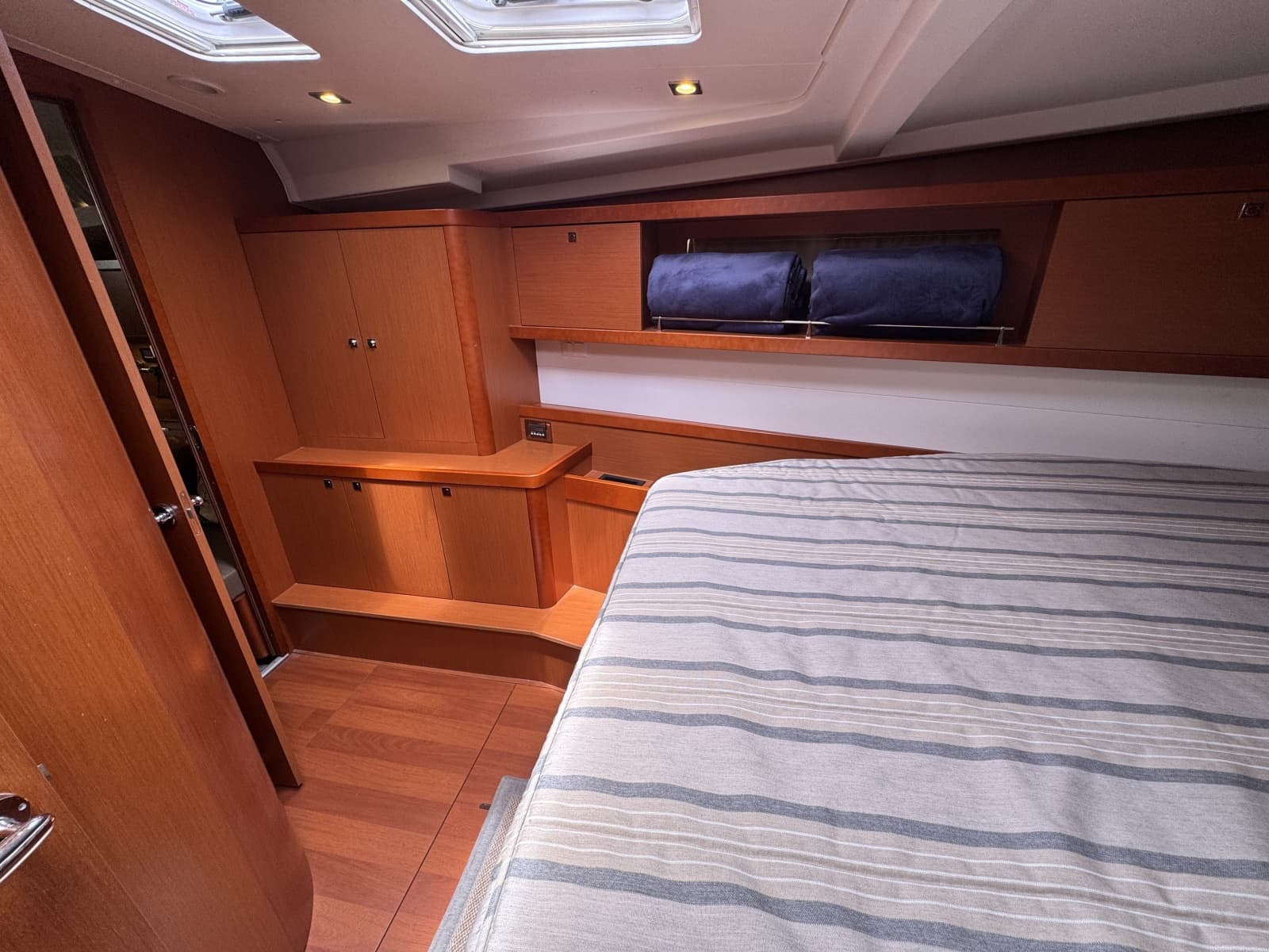 2017 Beneteau Oceanis 45