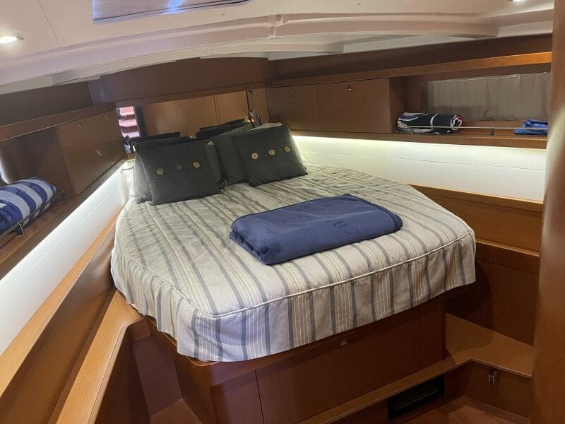 2017 Beneteau Oceanis 45