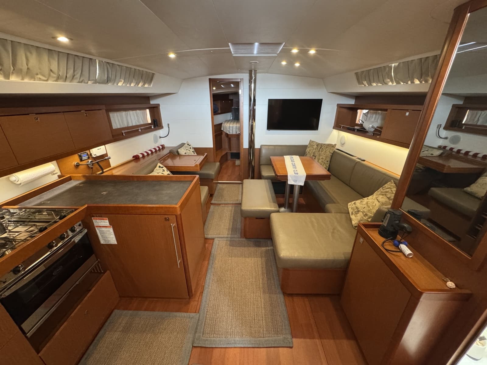 2017 Beneteau Oceanis 45