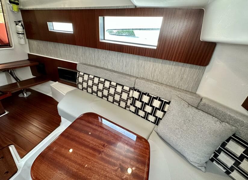 2022 Pursuit 378