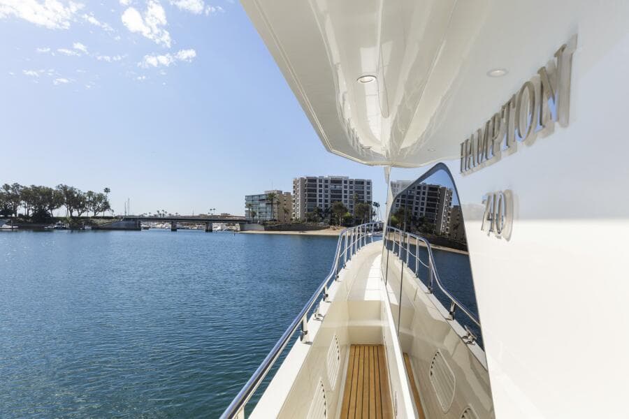 SIDE DECK