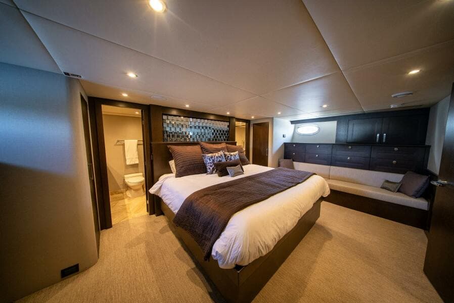 1992 Crescent Custom Yachts Custom
