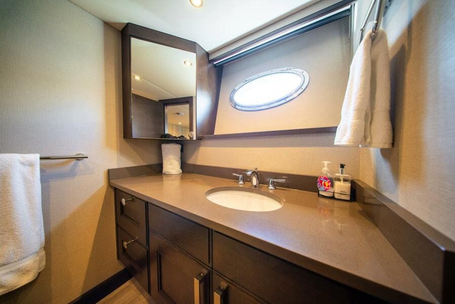 1992 Crescent Custom Yachts Custom