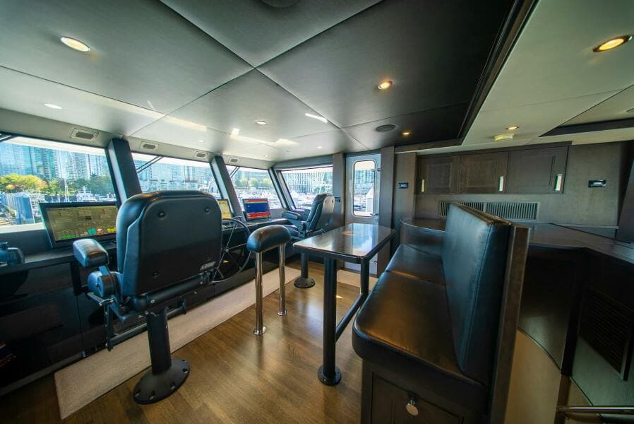 1992 Crescent Custom Yachts Custom