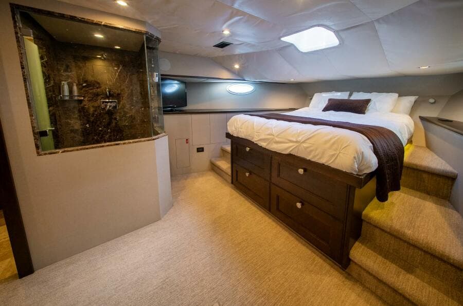 1992 Crescent Custom Yachts Custom